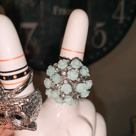 Pretty rings - Picture 4 of 8